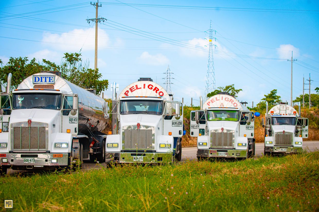 Convoy de carrotanques de MPI Logística